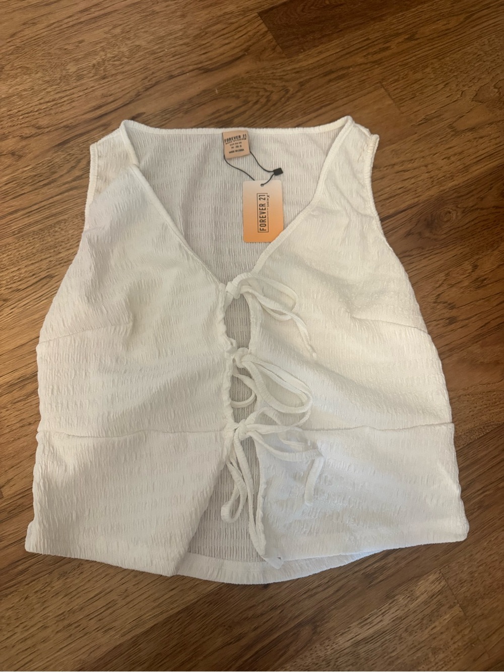 Forever 21 White Textured Tie-Front Tank